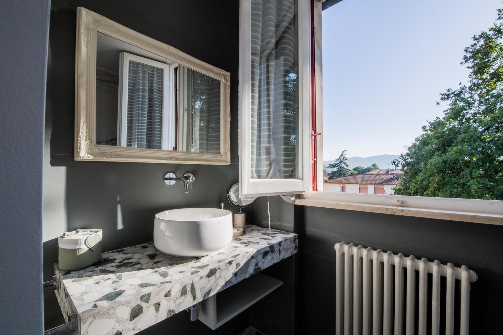 Domus Umberto - Guest House Arezzo Ngoại thất bức ảnh
